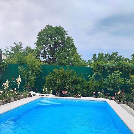 Apex Rest House Villa Yerevan Bagian luar foto