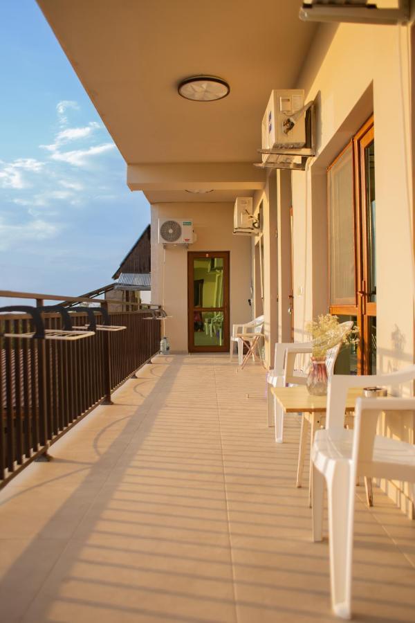 Apex Rest House Villa Yerevan Bagian luar foto