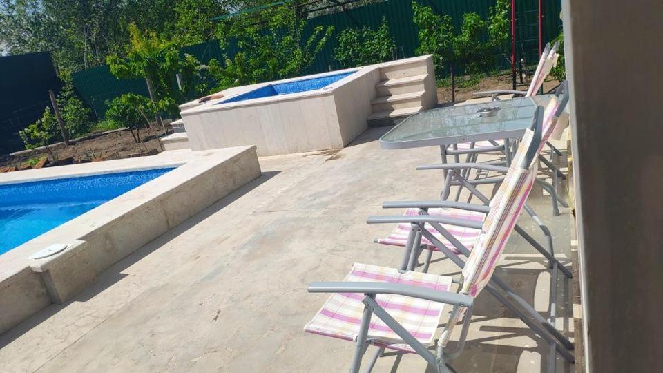 Apex Rest House Villa Yerevan Bagian luar foto