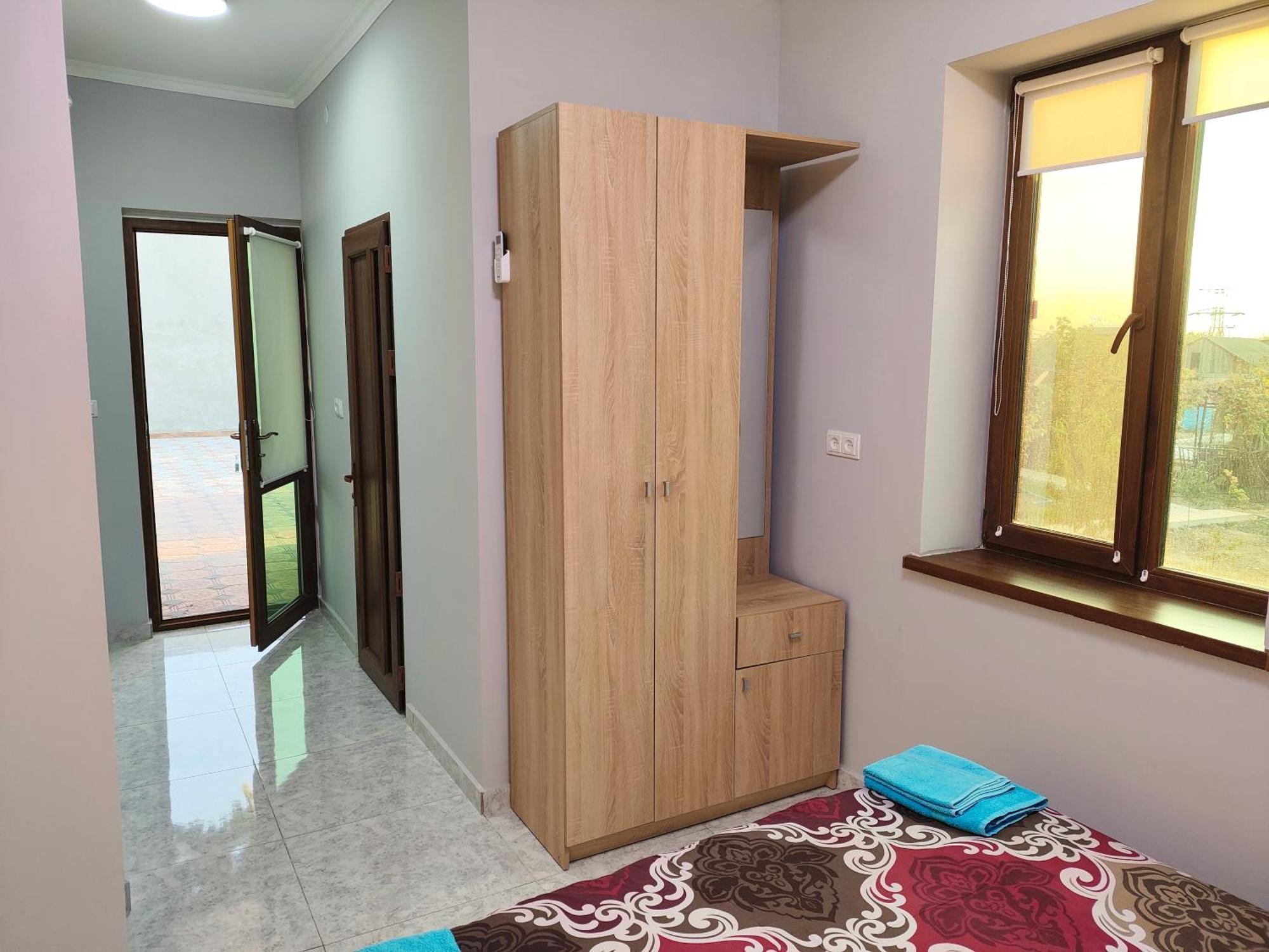 Apex Rest House Villa Yerevan Bagian luar foto