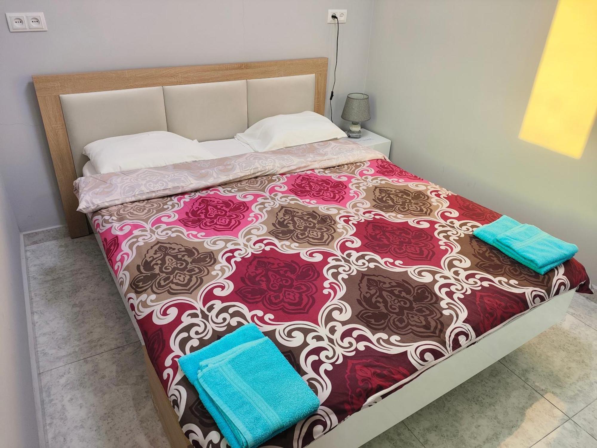 Apex Rest House Villa Yerevan Bagian luar foto